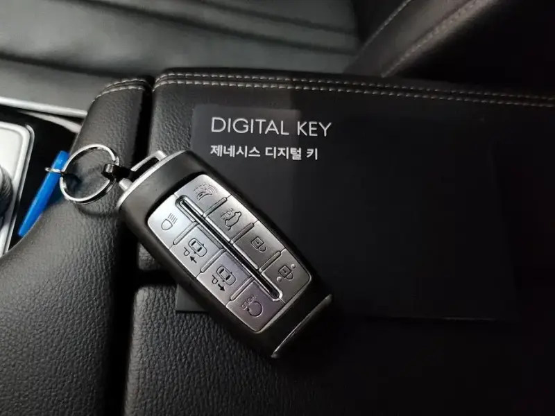 2023 Genesis GV80 с пробегом 79 371 км