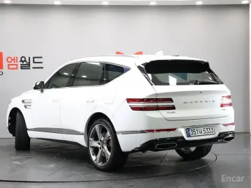 2023 Genesis GV80 с пробегом 23 052 км