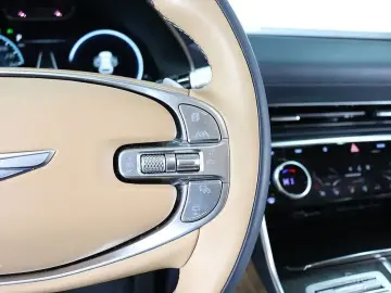 2023 Genesis GV80 с пробегом 23 052 км
