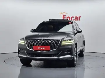 2023 Genesis GV80 с пробегом 28 477 км