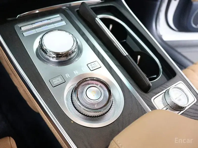 2023 Genesis GV80 с пробегом 23 052 км