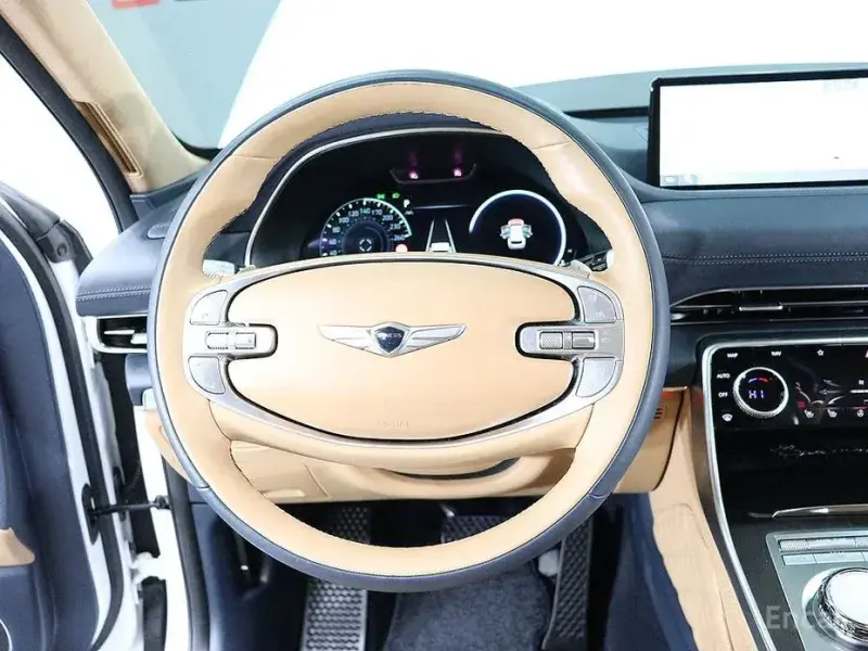 2023 Genesis GV80 с пробегом 23 052 км