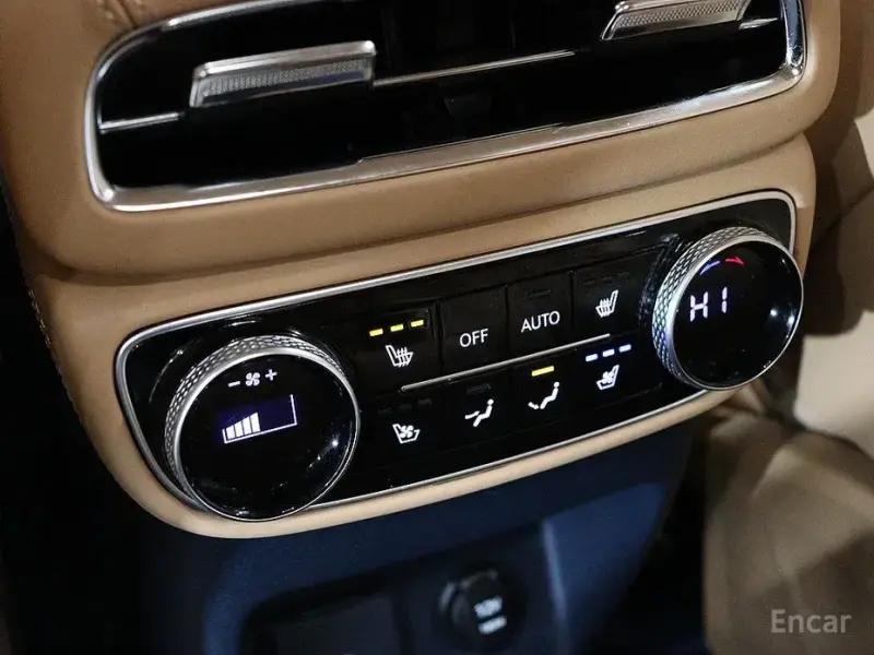 2023 Genesis GV80 с пробегом 23 052 км