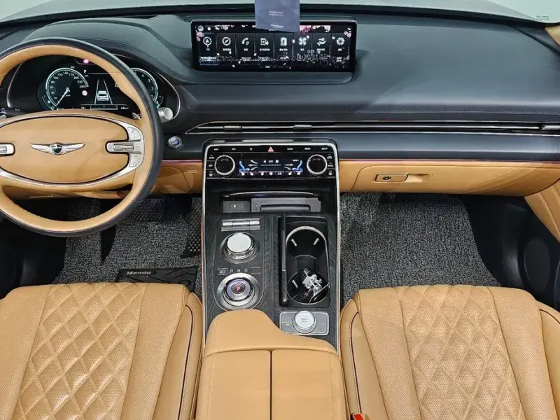 2023 Genesis GV80 с пробегом 28 477 км