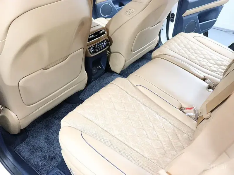 2023 Genesis GV80 с пробегом 23 052 км