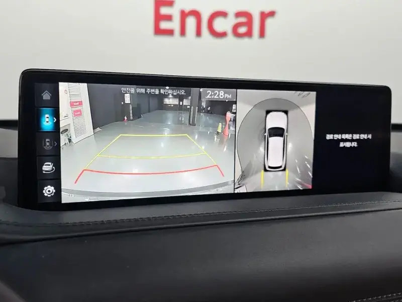 2023 Genesis GV80 с пробегом 28 477 км
