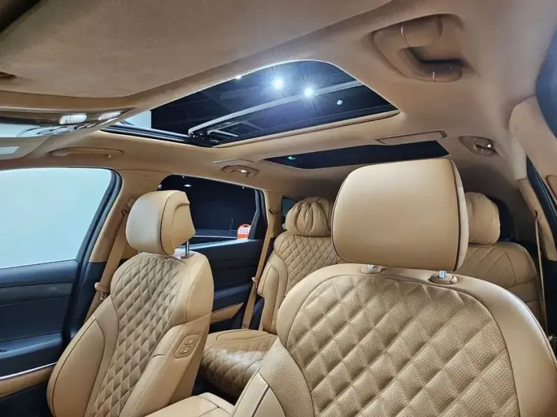 2023 Genesis GV80 с пробегом 28 477 км
