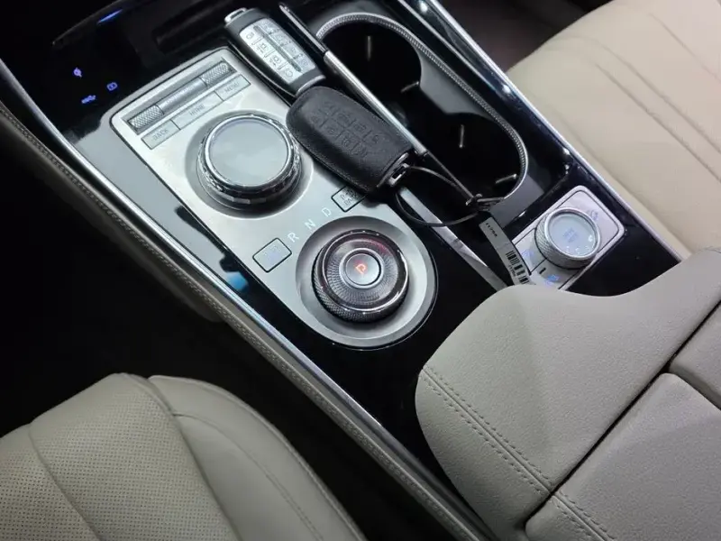 2023 Genesis GV80 с пробегом 57 069 км