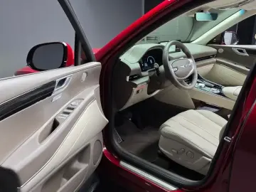 2023 Genesis GV80 с пробегом 57 069 км