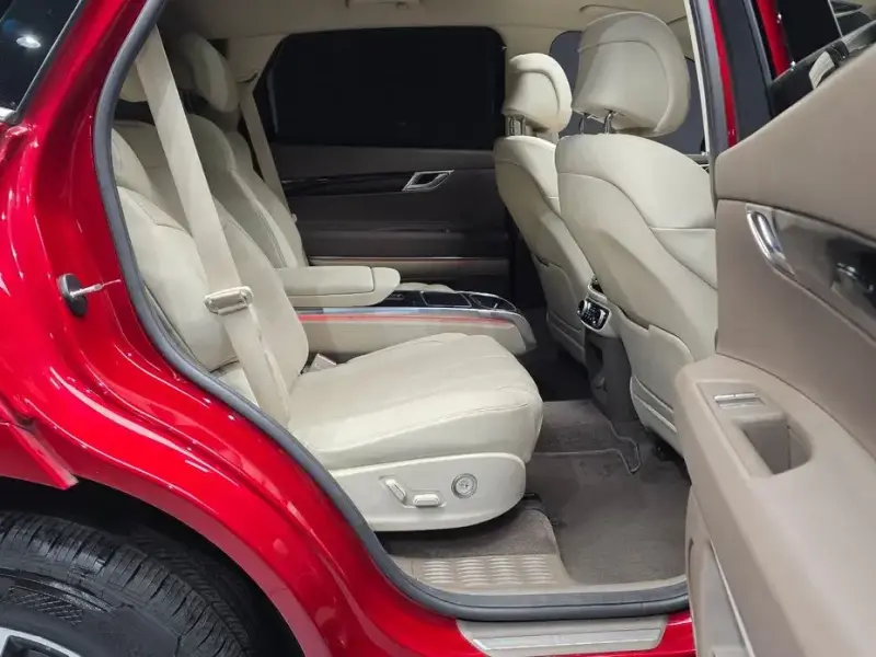 2023 Genesis GV80 с пробегом 57 069 км