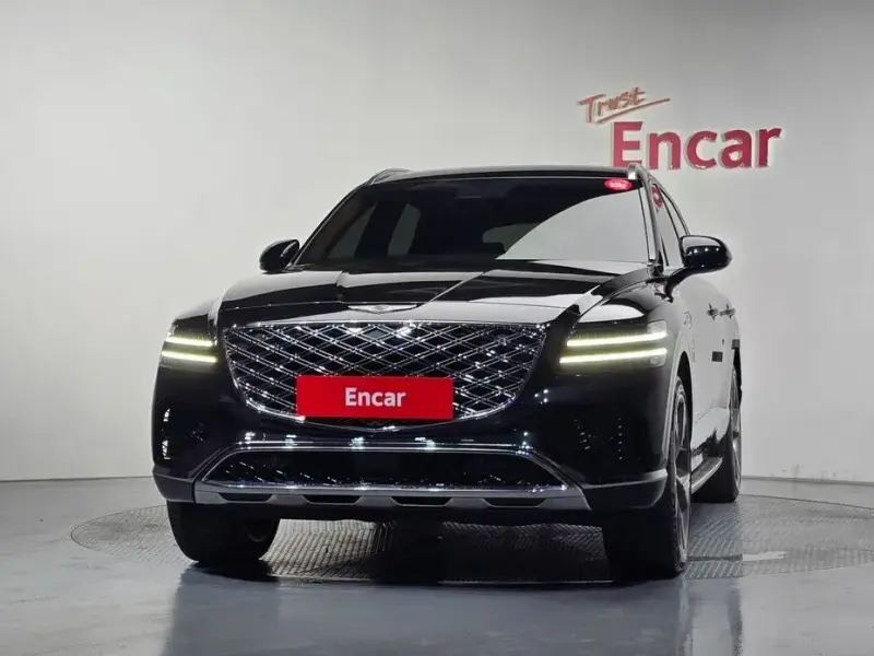 2023 Genesis GV80 с пробегом 29 179 км