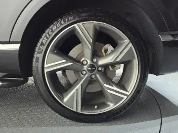 2023 Genesis GV80 с пробегом 29 179 км