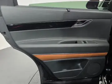 2023 Genesis GV80 с пробегом 29 179 км