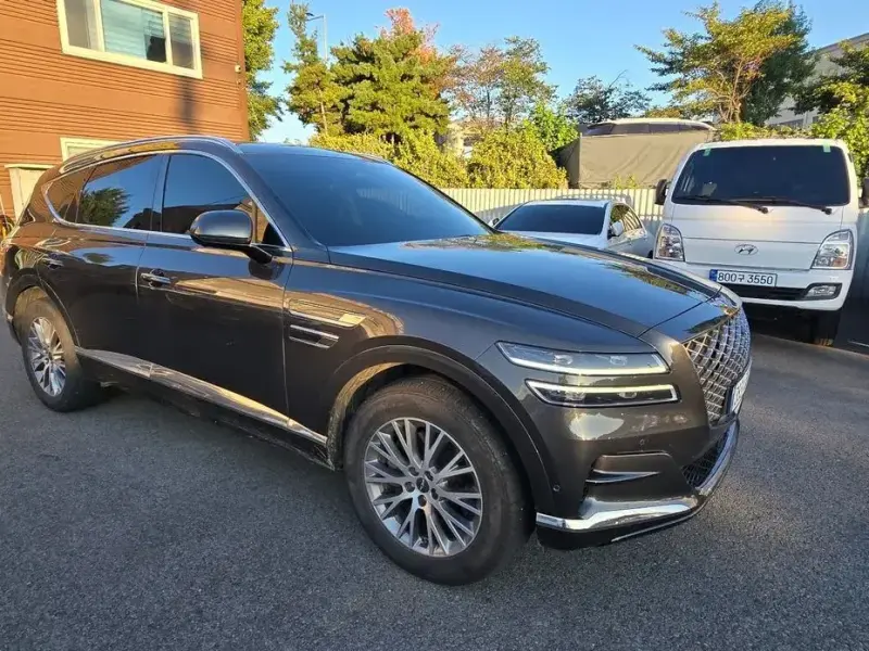 2023 Genesis GV80 с пробегом 98 383 км