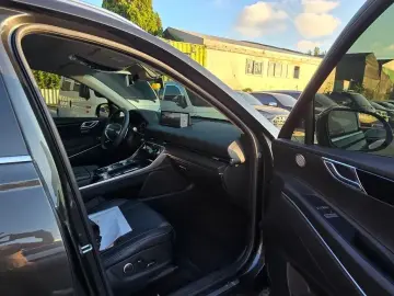 2023 Genesis GV80 с пробегом 98 383 км