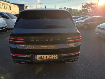 2023 Genesis GV80 с пробегом 98 383 км
