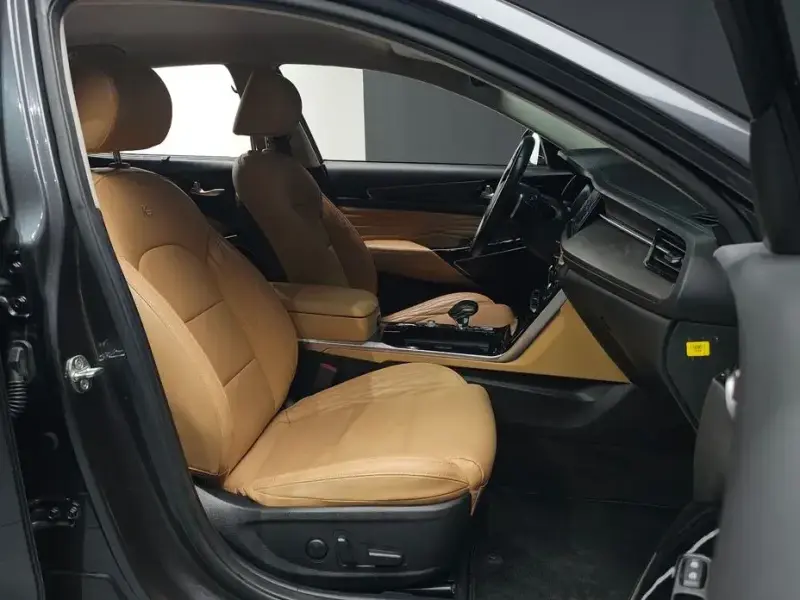 2020 Kia K7 с пробегом 81 056 км
