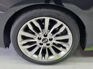 2020 Kia K7 с пробегом 83 815 км