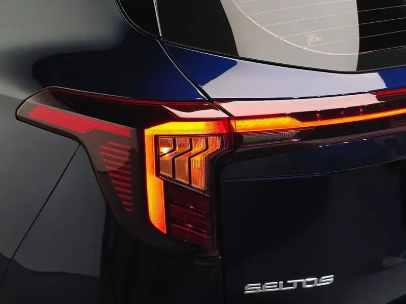 2025 Kia Seltos с пробегом 27 863 км