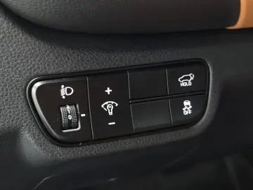 2025 Kia Seltos с пробегом 27 863 км