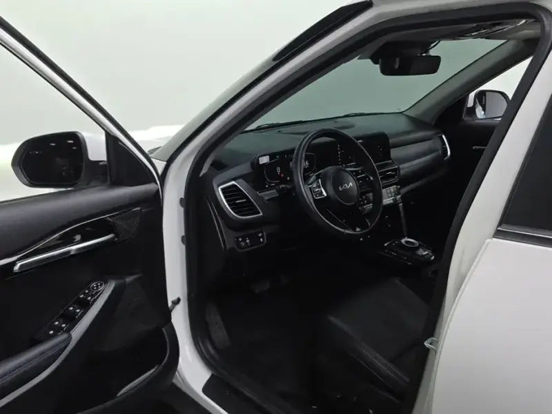 2023 Kia Seltos с пробегом 47 169 км