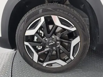 2024 Kia Seltos с пробегом 13 493 км
