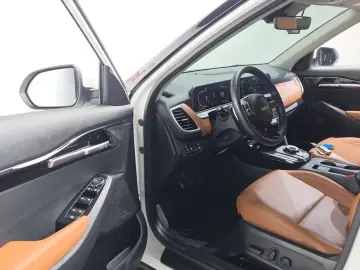 2024 Kia Seltos с пробегом 13 493 км