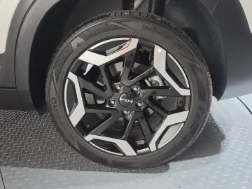 2024 Kia Seltos с пробегом 13 493 км