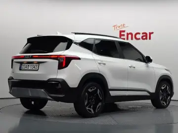 2024 Kia Seltos с пробегом 35 621 км