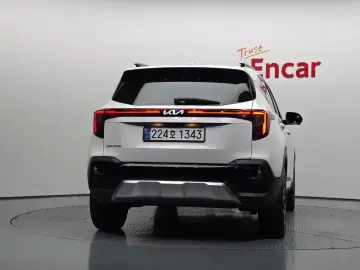 2024 Kia Seltos с пробегом 35 621 км
