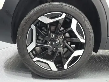 2024 Kia Seltos с пробегом 35 621 км