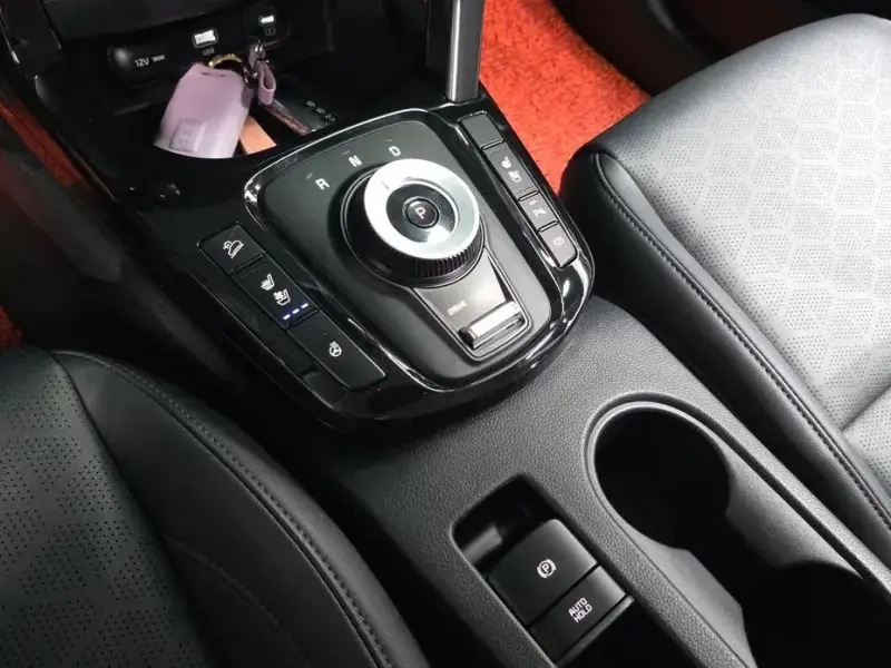 2024 Kia Seltos с пробегом 35 621 км