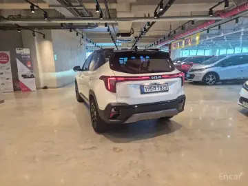 2022 Kia Seltos с пробегом 27 334 км