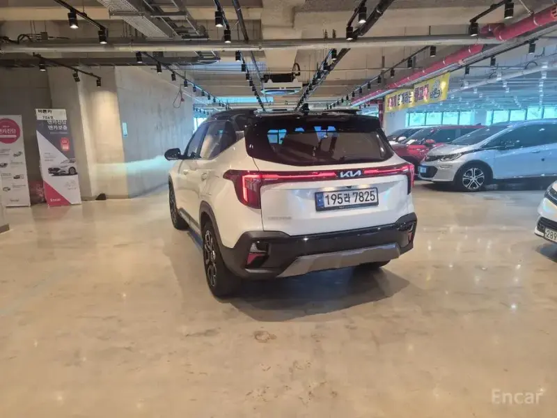 2022 Kia Seltos с пробегом 27 334 км
