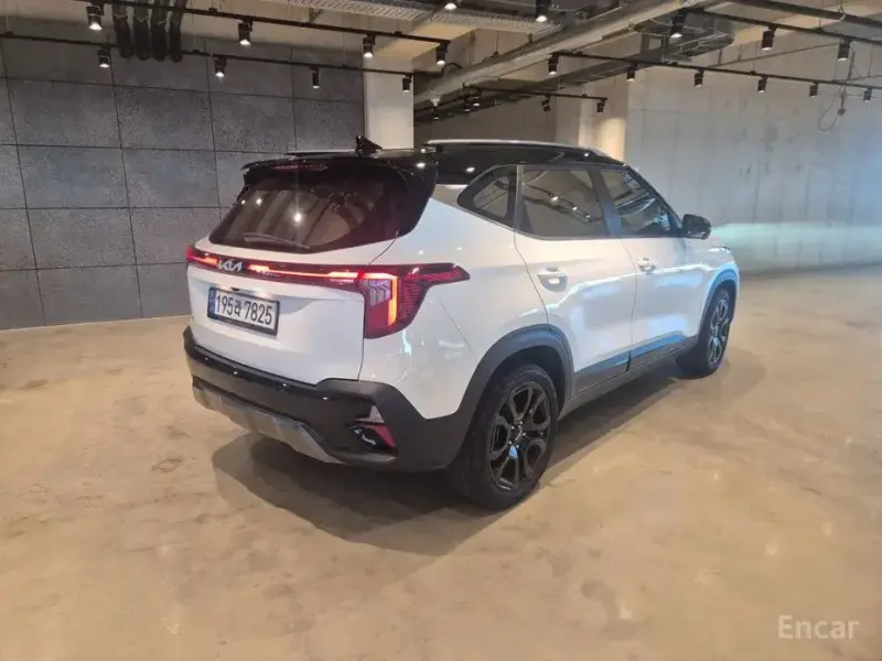 2022 Kia Seltos с пробегом 27 334 км