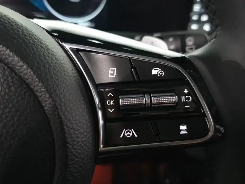 2024 Kia Seltos с пробегом 35 621 км