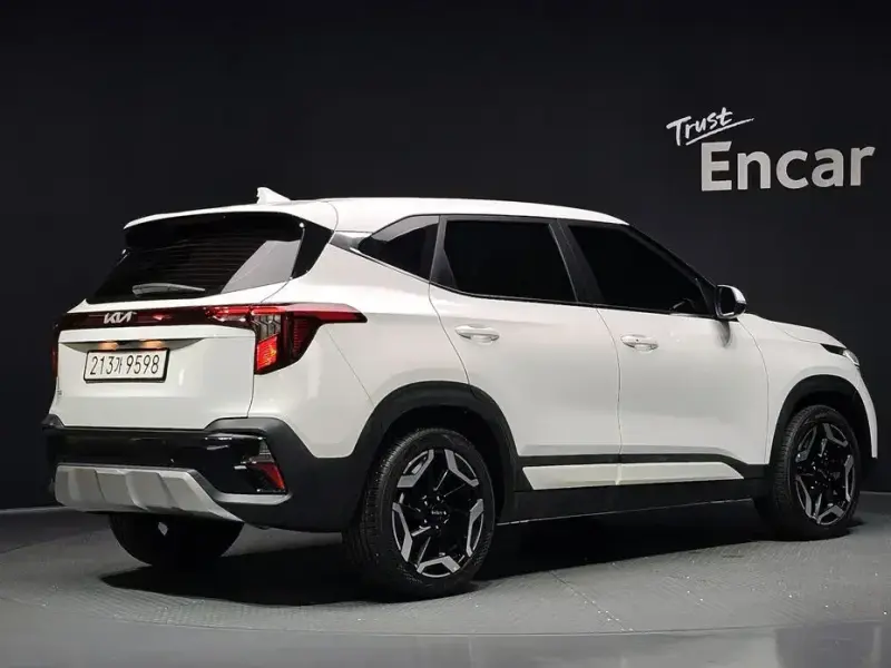 2025 Kia Seltos с пробегом 12 100 км