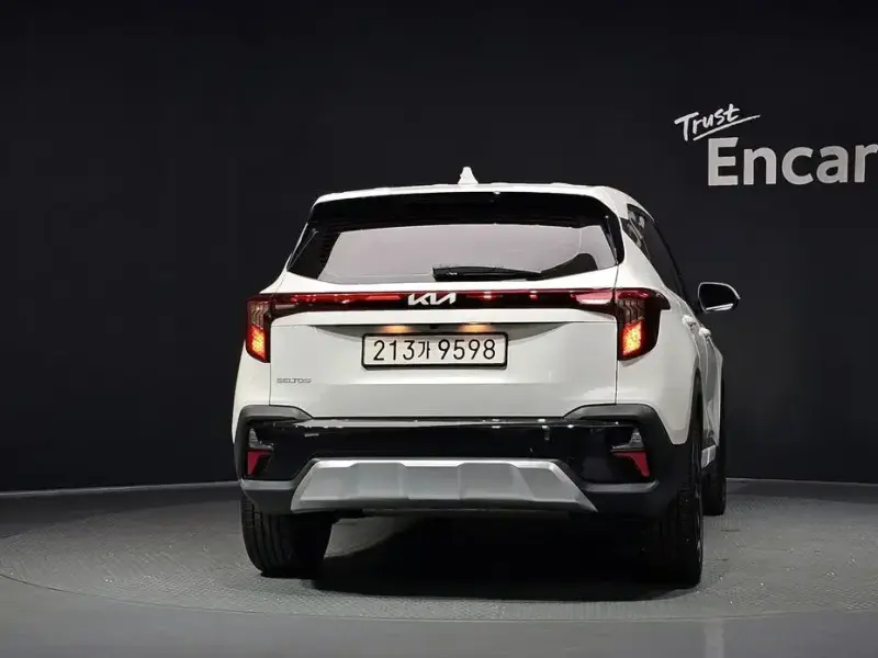 2025 Kia Seltos с пробегом 12 100 км