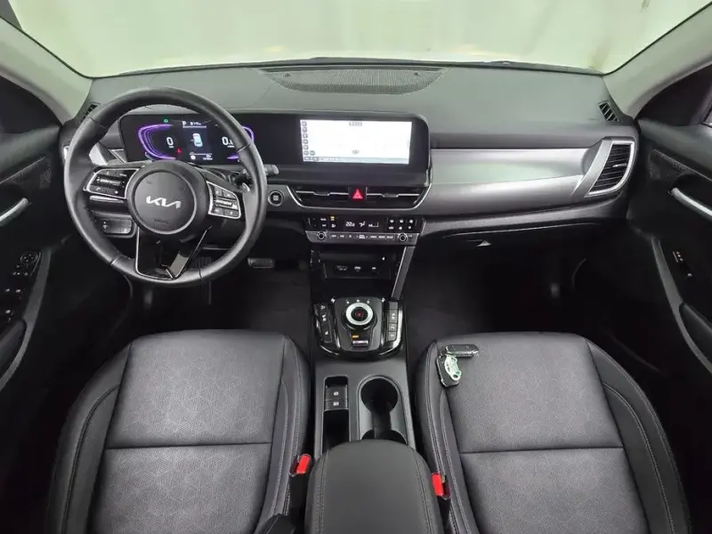 2025 Kia Seltos с пробегом 12 100 км
