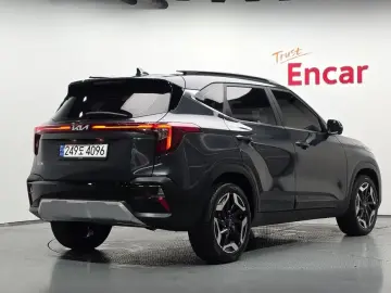 2024 Kia Seltos с пробегом 17 975 км
