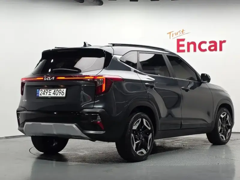 2024 Kia Seltos с пробегом 17 975 км