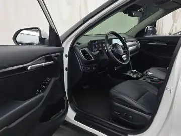 2025 Kia Seltos с пробегом 12 100 км
