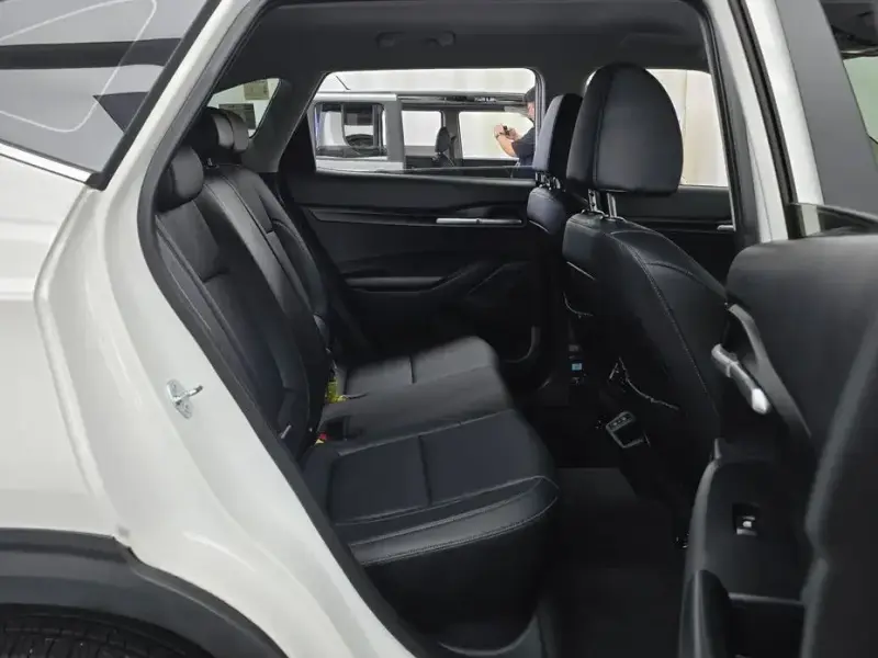 2025 Kia Seltos с пробегом 12 100 км