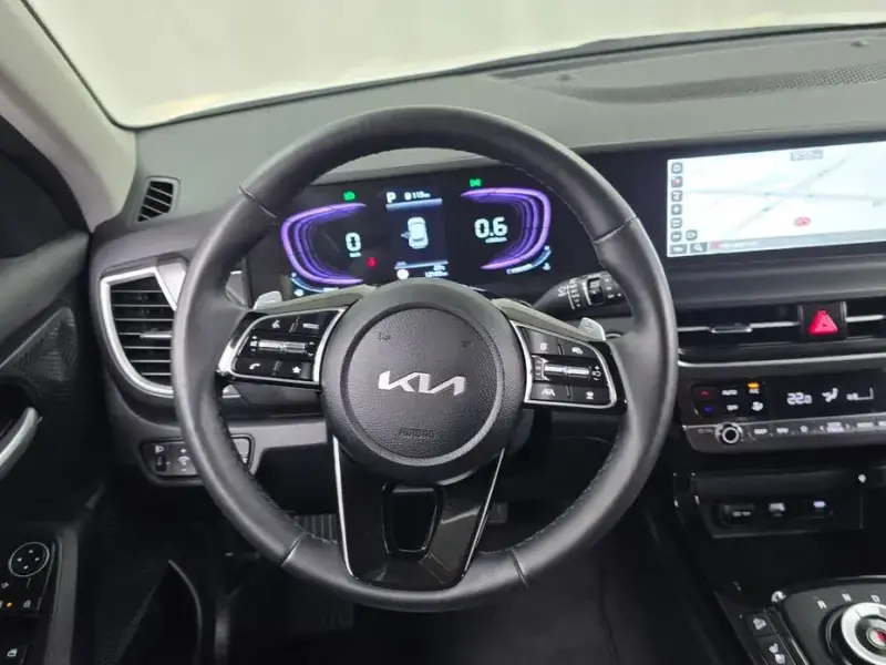 2025 Kia Seltos с пробегом 12 100 км