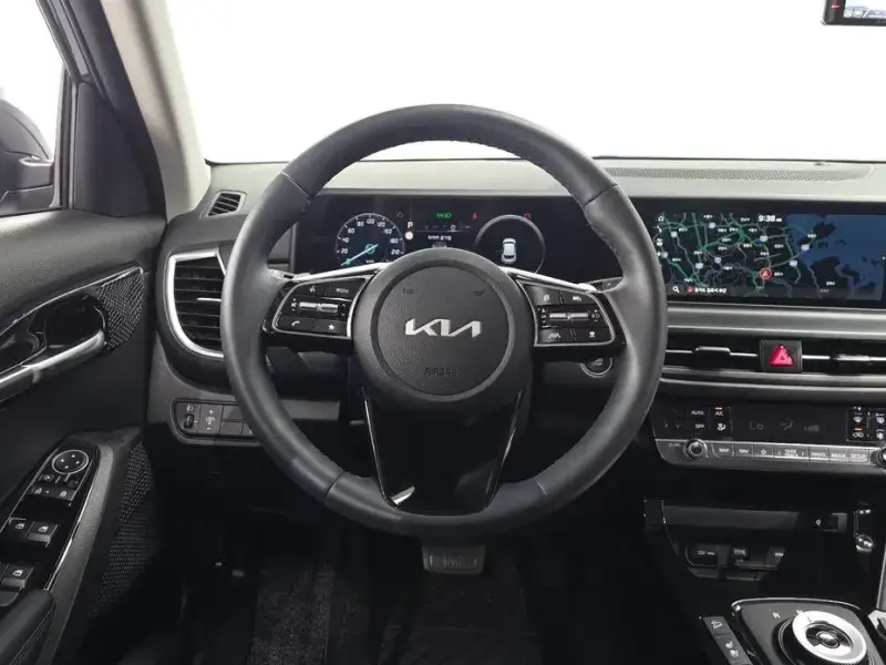 2024 Kia Seltos с пробегом 17 975 км