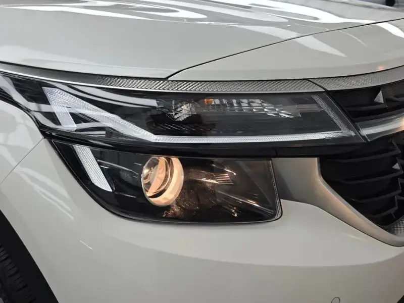 2025 Kia Seltos с пробегом 12 100 км