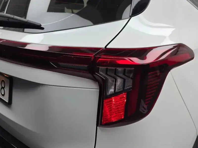 2025 Kia Seltos с пробегом 12 100 км