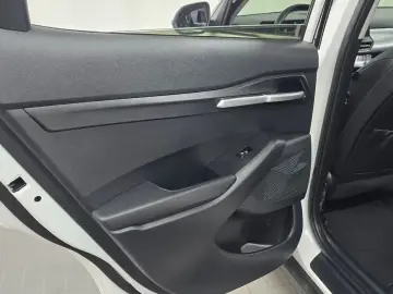 2025 Kia Seltos с пробегом 12 100 км