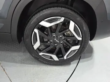2024 Kia Seltos с пробегом 17 975 км