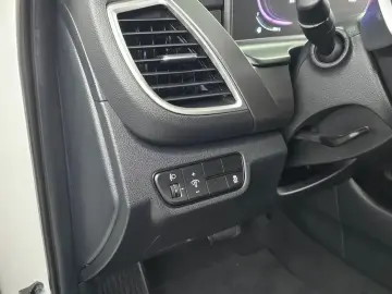 2025 Kia Seltos с пробегом 12 100 км